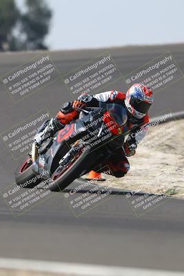 media/Nov-01-2025-TrackDaz (Sat) [[2b4d5192bc]]/A Group/12pm (Turn 2 (Outside)/